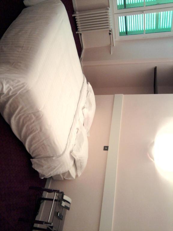 Le Central By Santat ! Bellac Camera foto